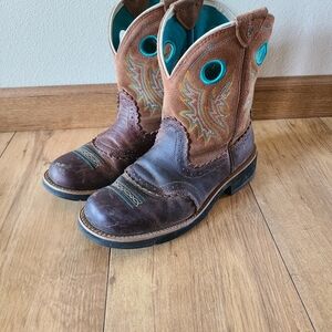 Ariat size 8.5 women's boots